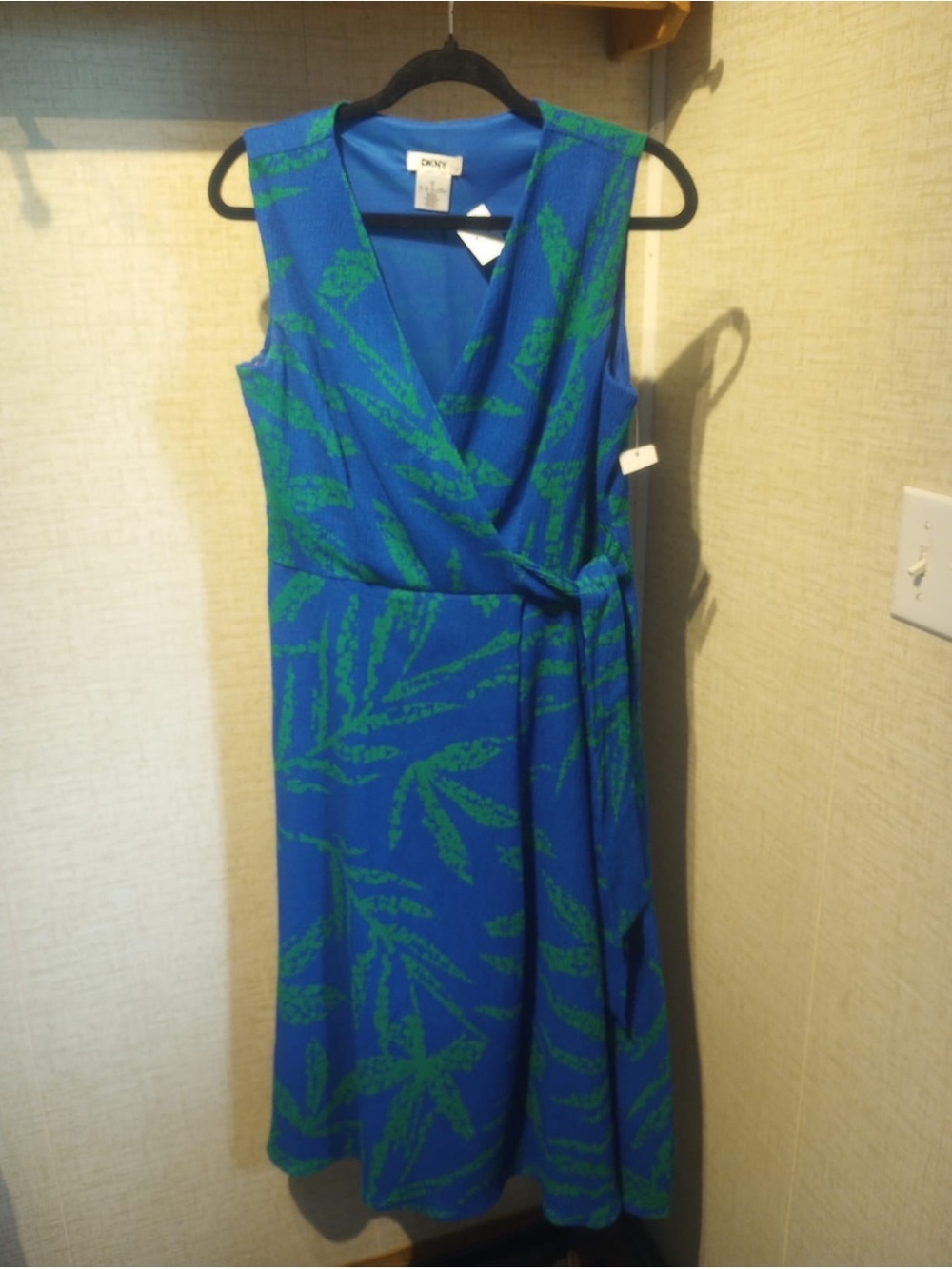 DKNYC Blue & Green Wrap Midi Dress with Leaf Print - Picture 2 of 7